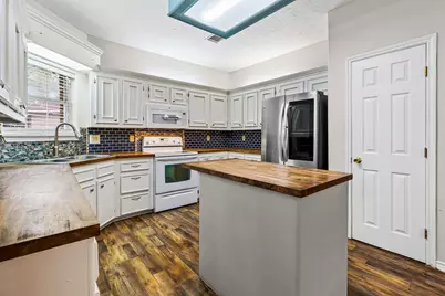 165 Magnolia Bend Lane, Onalaska, TX 77360 - Photo 11