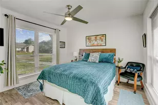 1135 Trowbridge Dr, Houston, TX 77062 - Photo 23