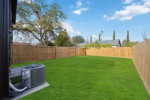 964 Lucky St, Houston, TX 77088 - Photo 29