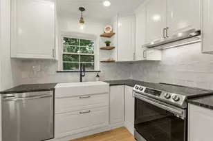 1815 Saxony Ln, Houston, TX 77058 - Photo 11