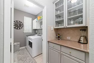127 Hawknest Ct, The Woodlands, TX 77384 - Photo 27