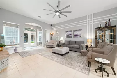 127 Hawknest Court, The Woodlands, TX 77384 - Photo 9