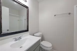 7907 Rumbling Wood Ct, Houston, TX 77086 - Photo 17