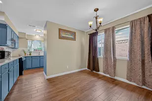 2719 Flintrock Cir, Houston, TX 77067 - Photo 3