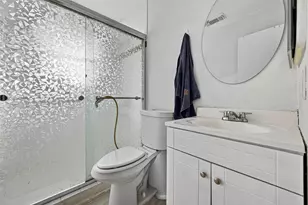 8522 Grand Knolls Dr, Houston, TX 77083 - Photo 25