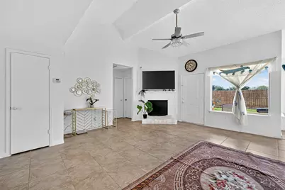 8522 Grand Knolls Drive, Houston, TX 77083 - Photo 5