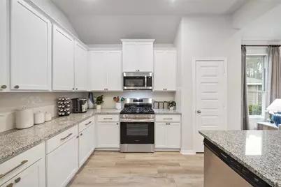 613 Burkett Street, Dayton, TX 77535 - Photo 9