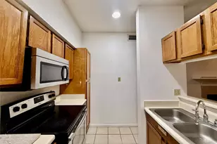 8055 Cambridge St, Houston, TX 77054 - Photo 17