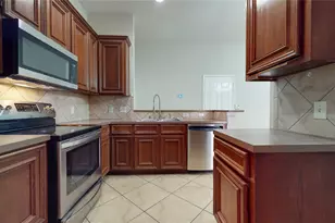 16611 Cheshire Grove Ln, Houston, TX 77090 - Photo 15