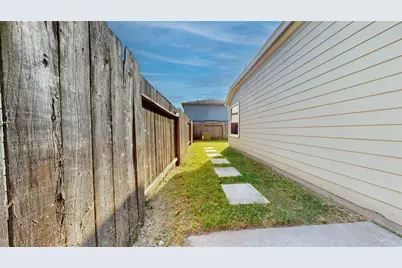 16611 Cheshire Grove Lane, Houston, TX 77090 - Photo 39