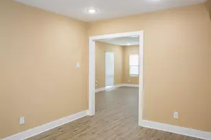 2301 Albans Rd, Houston, TX 77005 - Photo 9