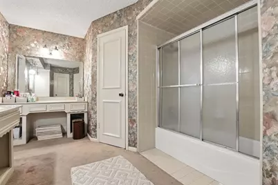 2910 Riata Lane, Houston, TX 77043 - Photo 17