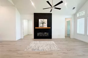 9011 Basilica Ln, Manvel, TX 77578 - Photo 13