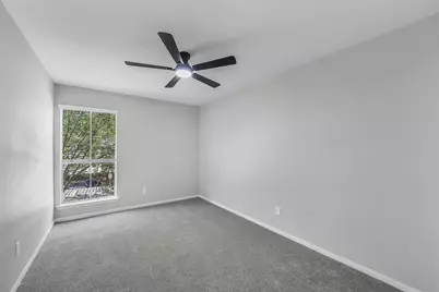 14703 Barryknoll Lane #11, Houston, TX 77079 - Photo 17