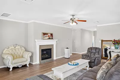10101 Hidden Falls Drive, Pearland, TX 77584 - Photo 9