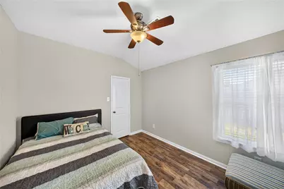 10101 Hidden Falls Drive, Pearland, TX 77584 - Photo 19