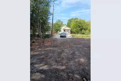 5723 Bobby Burns Street, Houston, TX 77028 - Photo 3