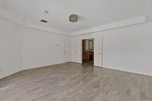 3114 W Autumn Run Cir, Sugar Land, TX 77479 - Photo 9