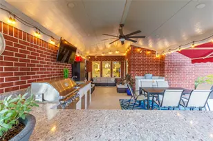 3114 W Autumn Run Cir, Sugar Land, TX 77479 - Photo 37