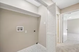 9007 Imogene St, Houston, TX 77036 - Photo 9
