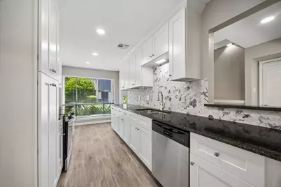9007 Imogene Street #F, Houston, TX 77036 - Photo 5