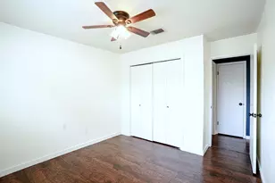 10819 Berry Tree Dr, Houston, TX 77064 - Photo 17