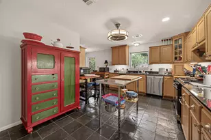5326 Redstart St, Houston, TX 77096 - Photo 5
