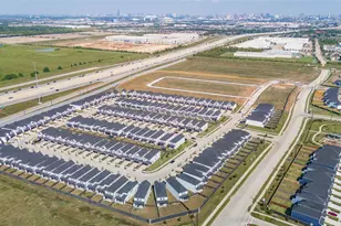 10515 Lancaster Frst Ln, Houston, TX 77051 - Photo 13