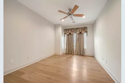 1914 Woodbury Street, Houston, TX 77030 - Photo 9