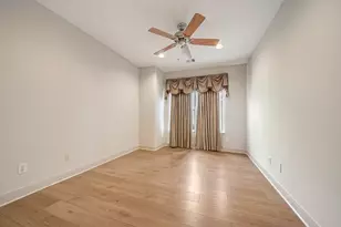 1914 Woodbury St, Houston, TX 77030 - Photo 9