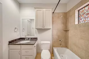 1914 Woodbury St, Houston, TX 77030 - Photo 21