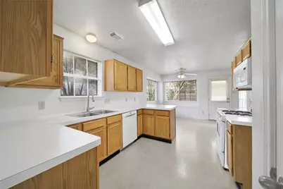 19110 Timber Way Drive, Humble, TX 77346 - Photo 3