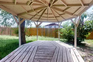 1103 Sun Prairie Dr, Houston, TX 77090 - Photo 43