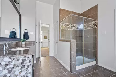 10218 Spring Shadows Park Circle, Houston, TX 77080 - Photo 31