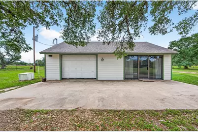 1218 Forest Oaks, Altair, TX 77412 - Photo 27
