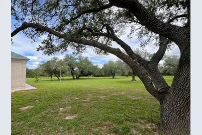 1218 Forest Oaks, Altair, TX 77412 - Photo 41