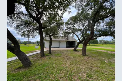 1218 Forest Oak Drive, Altair, TX 77442 - Photo 27