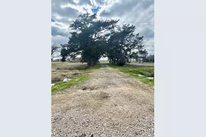 185 8th Street, Van Vleck, TX 77482 - Photo 3