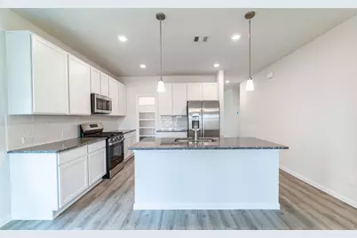 4326 Maple Root Lane, Pinehurst, TX 77362 - Photo 9