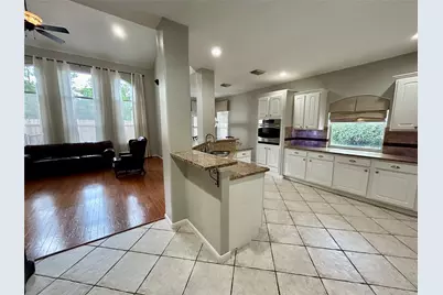 15802 Deerpath Court, Tomball, TX 77377 - Photo 7
