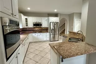 15802 Deerpath Ct, Tomball, TX 77377 - Photo 9
