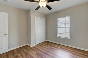 2214 McKee St, Houston, TX 77009 - Photo 7