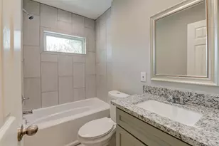2214 McKee St, Houston, TX 77009 - Photo 9