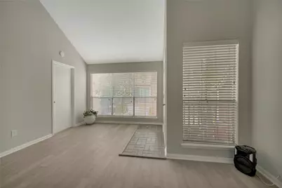 2100 Tanglewilde Street #380, Houston, TX 77063 - Photo 5