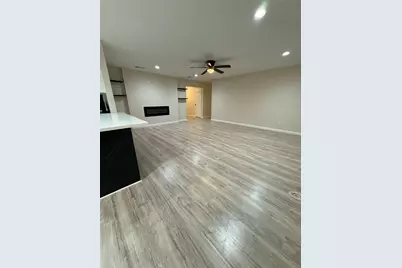 4747 Clover Street, Houston, TX 77033 - Photo 5