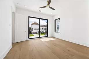 4537 Larch Ln, Bellaire, TX 77401 - Photo 15