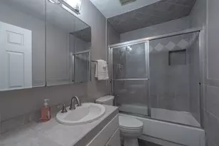 2511 Marilee Ln, Houston, TX 77057 - Photo 13