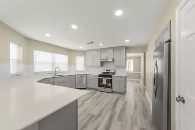 4138 Club Valley Drive, Houston, TX 77082 - Photo 3
