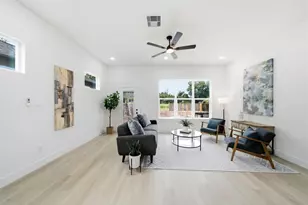 2309 Creston Dr, Houston, TX 77026 - Photo 9
