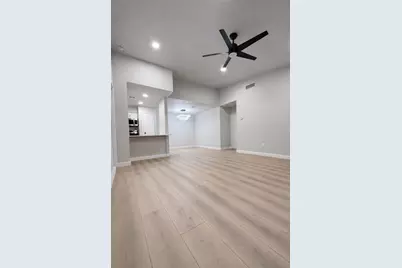 2125 Augusta Drive #74, Houston, TX 77057 - Photo 7